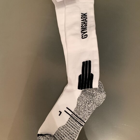 BNWT GYMSHARK POWERLIFTING KNEE LENGTH LIMITED EDITION LUXURY SOCKS SZ S WHITE - Picture 4 of 6